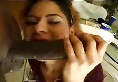 MILF چربی آلمانی در سوپر سیکسی خارجی حمام میخ می شود