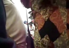 همسر عرب در حال مکیدن فیلم سوپرخارجی دانلود شده و سوار کردن یک خروس